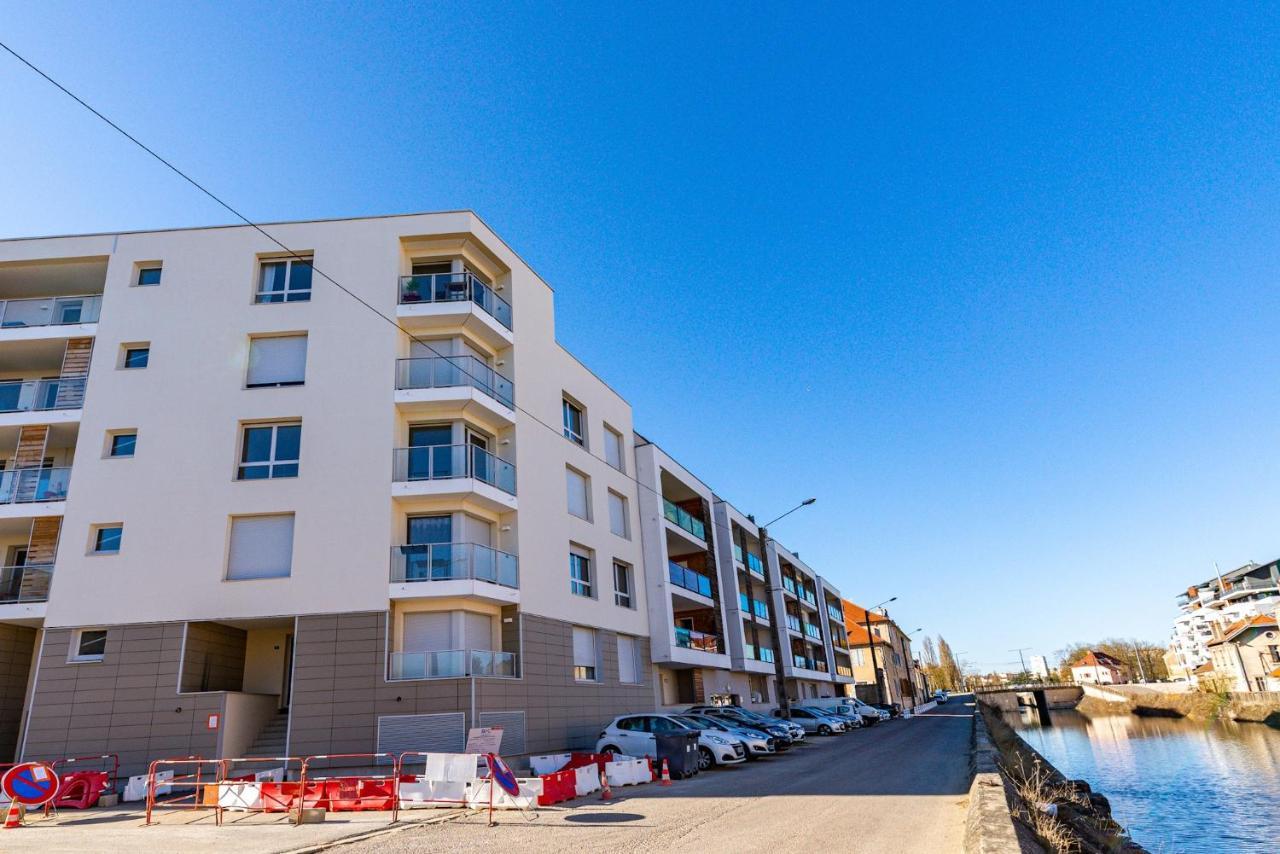 Au 4 Le Long Du Canal Avec Parking Apartment Dijon Bagian luar foto